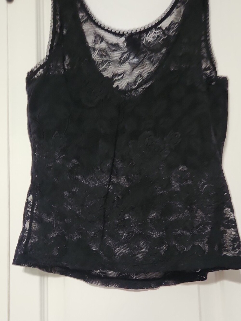 Cabernet Black Lace Underwire Camisole Tank - Picture 4 of 5